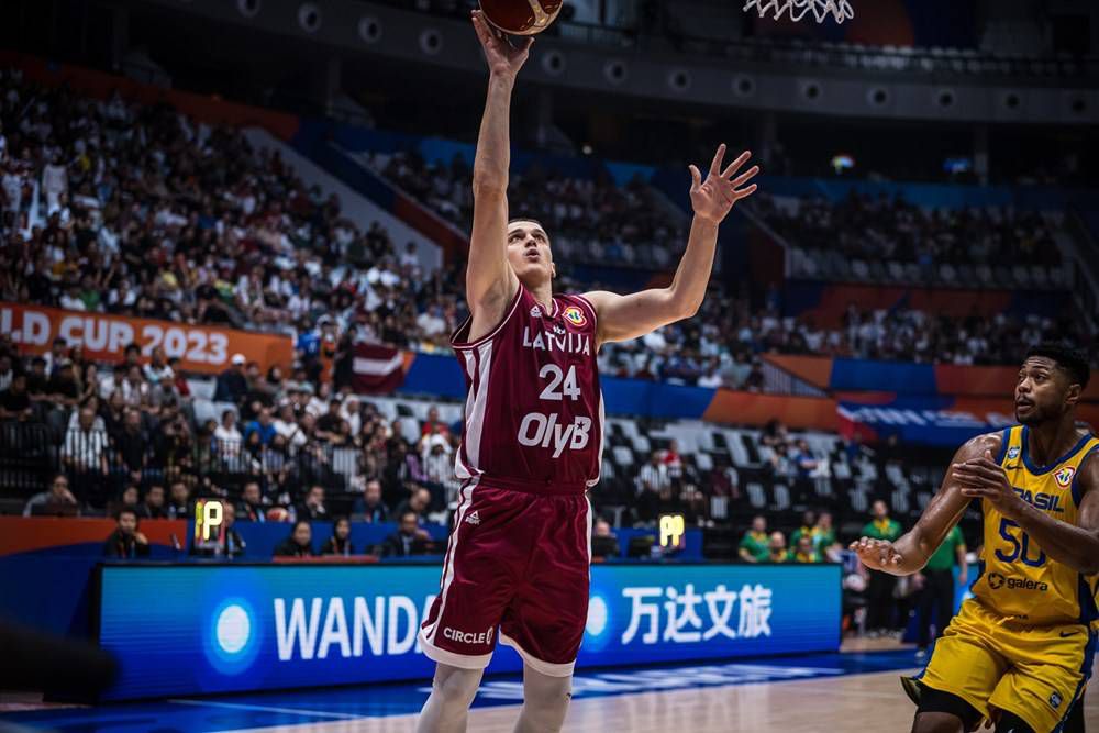除了多视角对角色的理解，;真实感更是演绎这个故事的核心关键